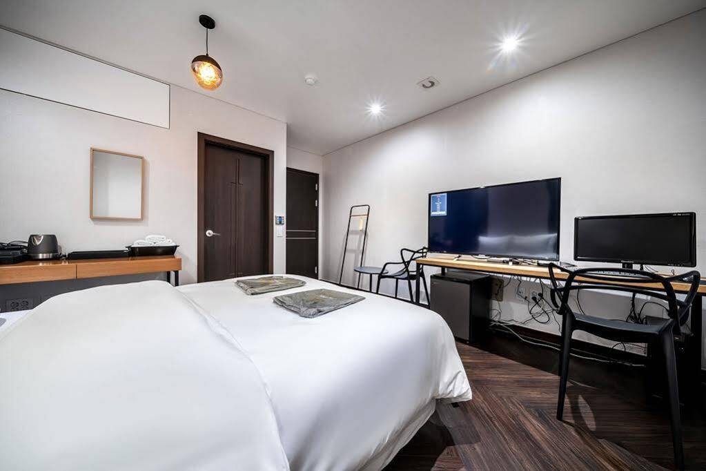 The Hotel Bon Suwon Zewnętrze zdjęcie