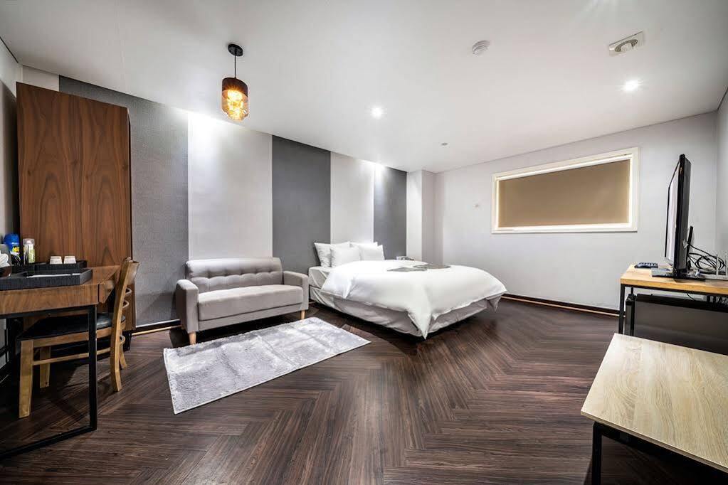 The Hotel Bon Suwon Zewnętrze zdjęcie